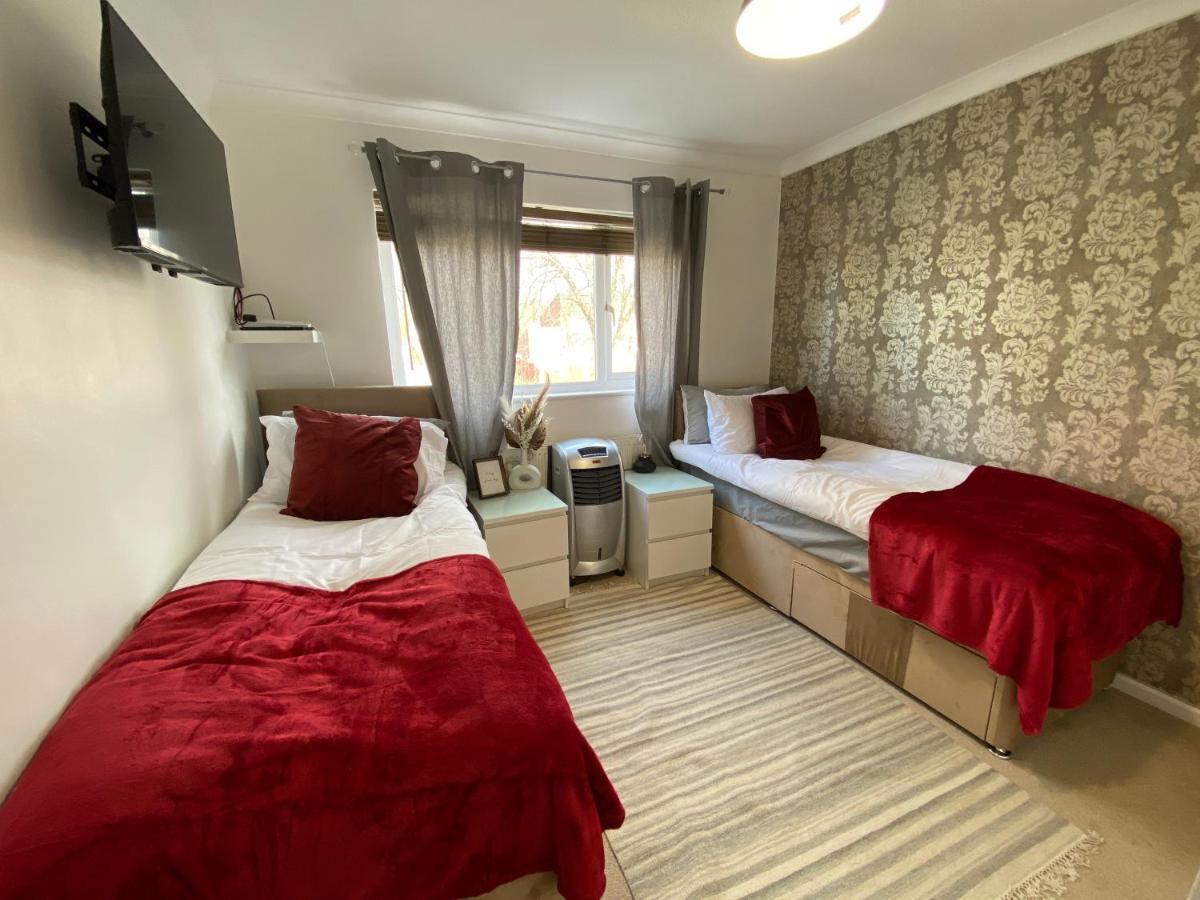 Host & Stay - Cotman Close Milton Keynes Zewnętrze zdjęcie